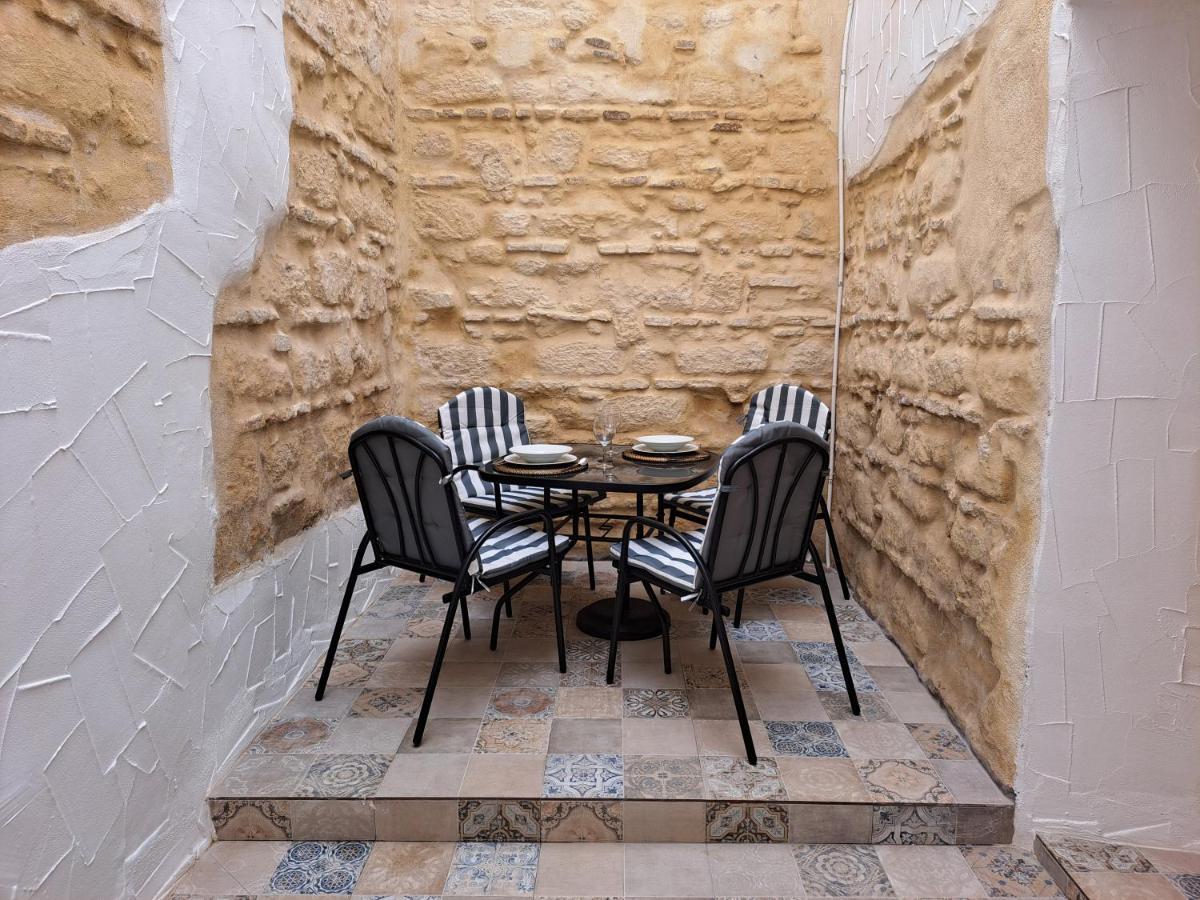 Ferienwohnung Apartamento La Zarzamora-Patio Privado Jerez de la Frontera Exterior foto